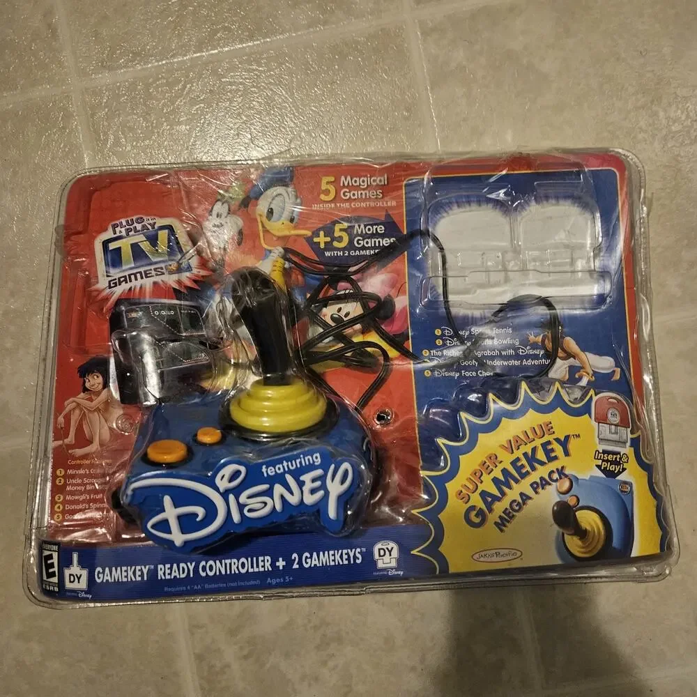Disney Plug and Play TV Games 2005 Jakks Pacific Bowling Tested Works 1 Key